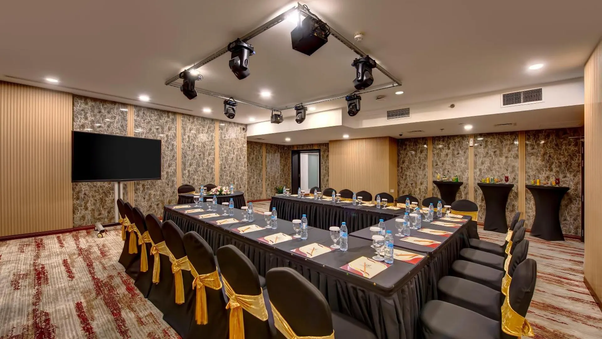 דובאי Grandeur Hotel Al Barsha